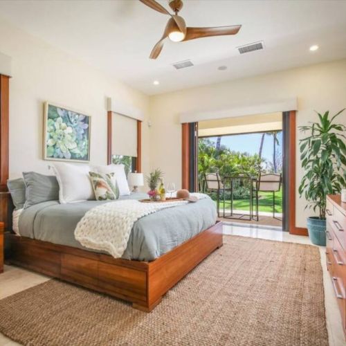 Mauka Master Bedroom With Private Entry to Lanai